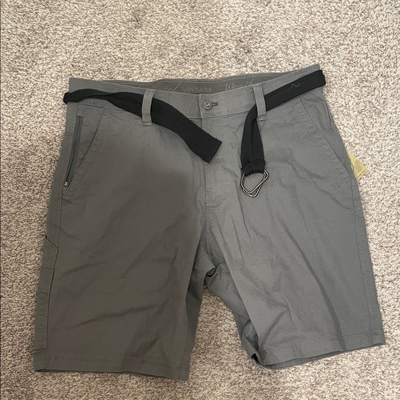 Weatherproof Men's Cargo Shorts with Belt - Gray size 34 inch waist nwt - Picture 1 of 5